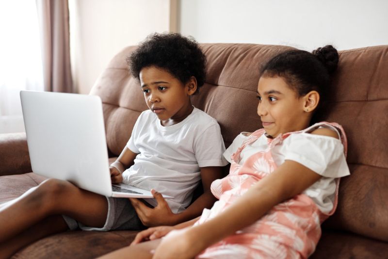 Wie können Sie Ihre Kinder im Internet schützen?

